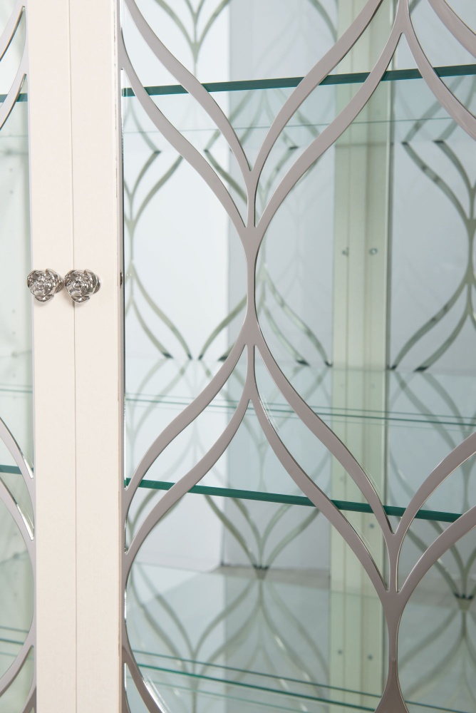 Витрина Calista Bernhardt Америка