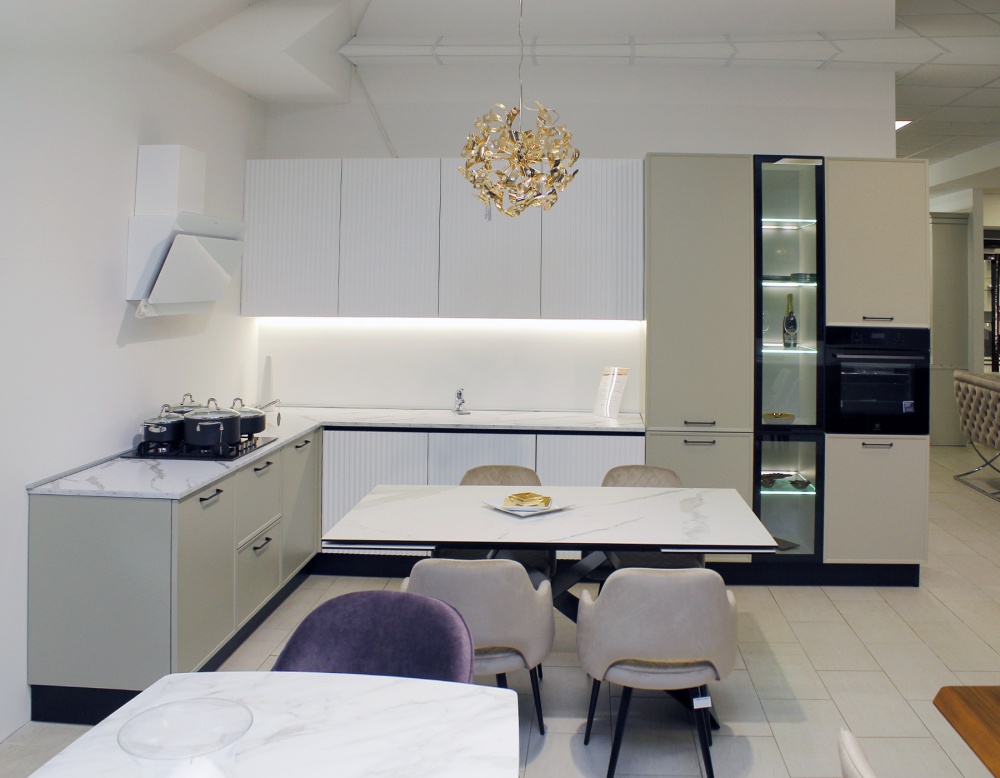 Кухня в современном стиле недорого VITTO из наличия купить в Пластуновской