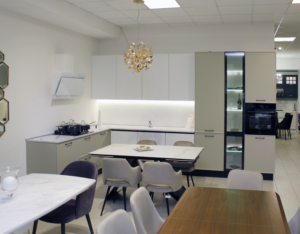 Кухня в современном стиле недорого VITTO из наличия купить в Пластуновской